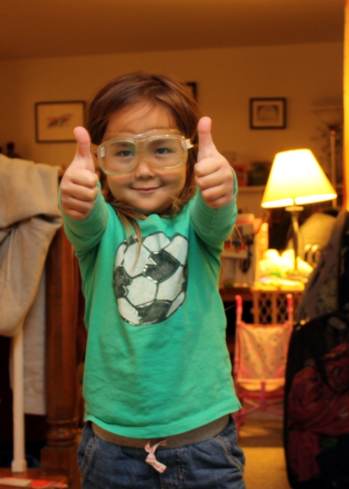 SteelyKid gives science two thumbs up.