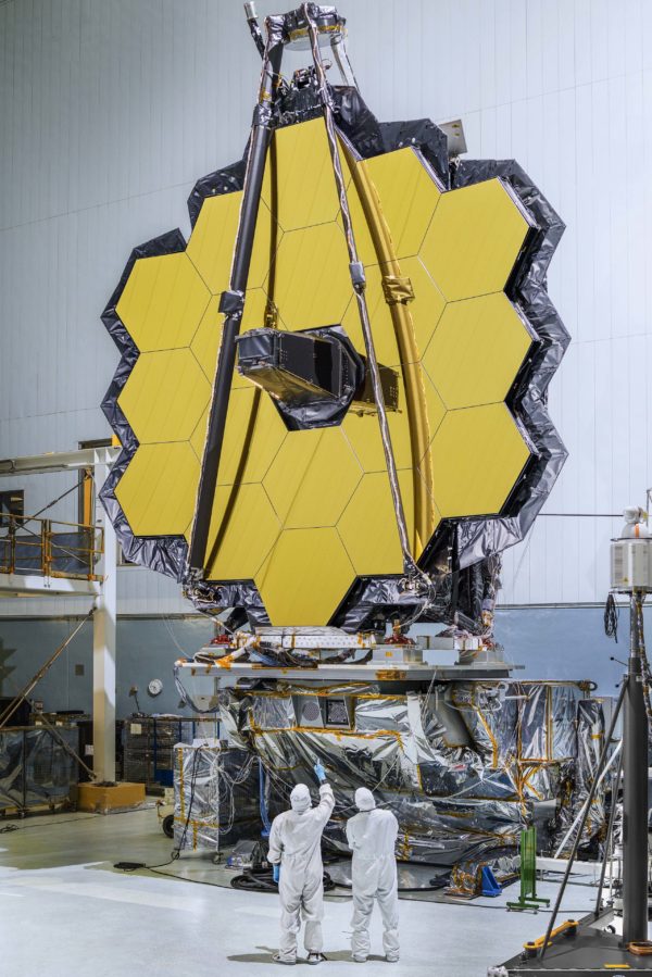 The 18 segments of James Webb in the laboratory, after completed assembly and all coatings have been applied. The gold is visually striking, but there's very little of it. Image credit: NASA / Chris Gunn.