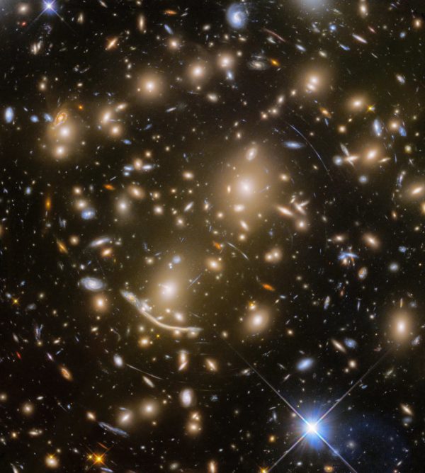 The streaks and arcs present in Abell 370, a distant galaxy cluster some 5-6 billion light years away, are some of the strongest evidence for gravitational lensing and dark matter that we have. Image credit: NASA, ESA/Hubble, HST Frontier Fields.